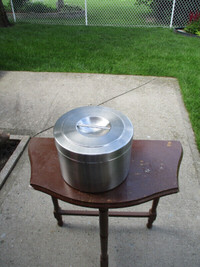 Round Stainless Steel Container with Lid