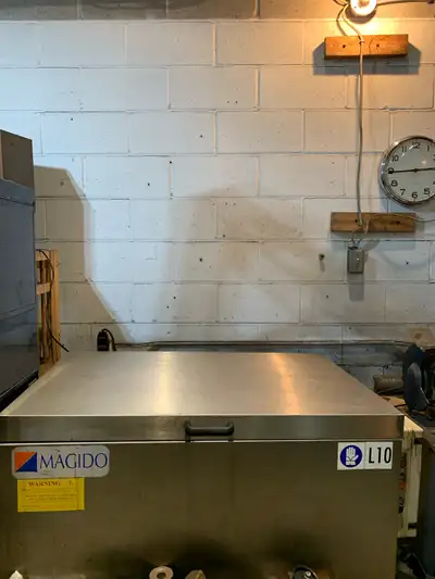 I'm selling a used Magido parts washer that's ready to tackle your toughest cleaning jobs with its p...