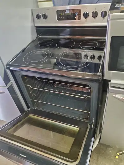 Convection oven Stainless steel 30 inch w Electric stove range oven Can deliver for a fee with depos...