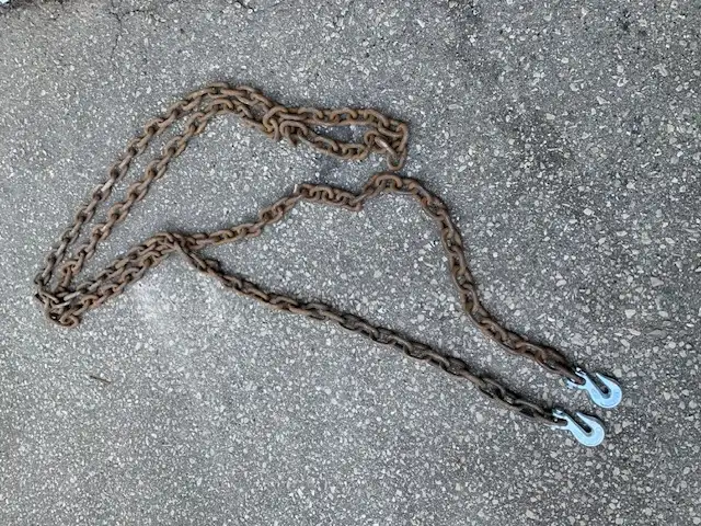 20 foot chain with hooks. in Other in Oakville / Halton Region - Image 2