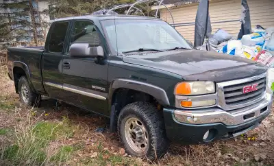 POUR MÉCANICIEN Camion GMC 2003 SLE2500 4X4, Freins pour roulotte ou remorque, suspension renforcée...