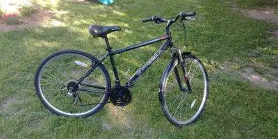 vélo Solaris hybride,18 vitesses, roues 700, View more