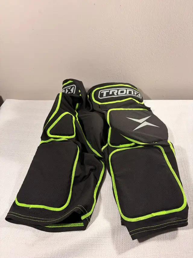 TronX Girdle - Youth S/M in Hockey in Ottawa - Image 3