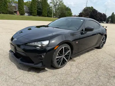 2020 Toyota 86 GT • 6-Speed Manual • Original Owner • No Accidents • Never Winter Driven Asking Pric...