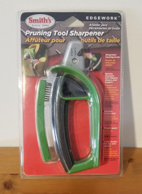 Pruning tool sharpener