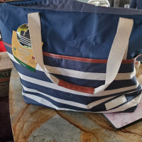 BNWT  Insulated Shopping Bag 24"×16"