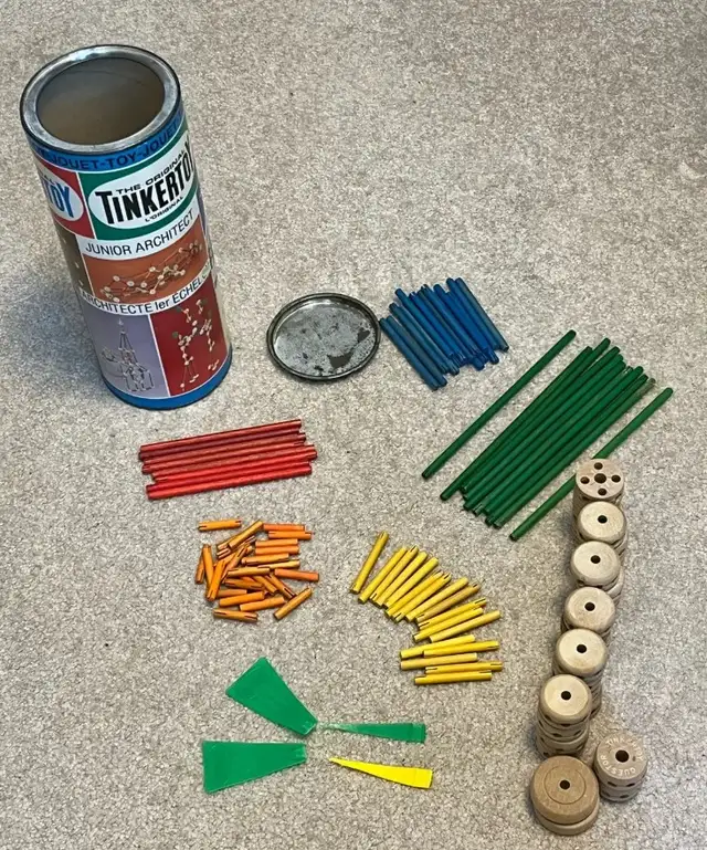 Vintage TinkerToy Junior Architect Set in Toys & Games in Markham / York Region - Image 3