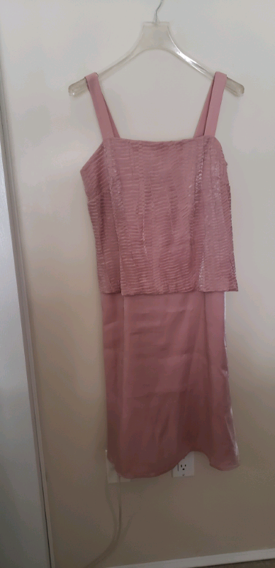 Dress Rose colour in Wedding in Kingston - Image 4