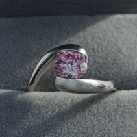 1 Carat Pink VVS1 Clarity Moissanite Diamond Ring 
