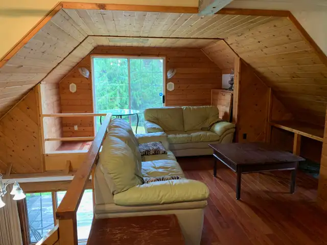 Cedarvale Log Home 2 bed, 2 bath in Long Term Rentals in Terrace - Image 7