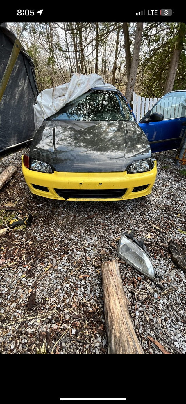 92-95 civic part out  in Auto Body Parts in Peterborough
