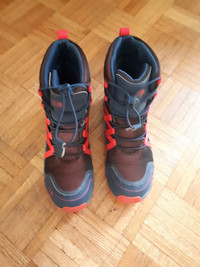 North Face Kids Boot - Size 3.5