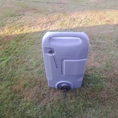 TOTE-N-STOR Portable waste transport-15 gallon capacity. Comes with hose and couplings.