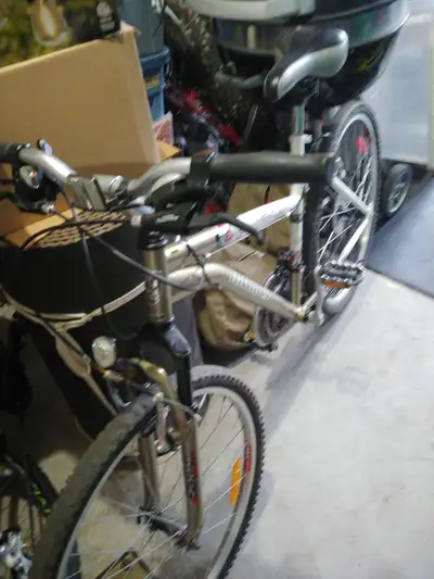 Huron Infinity Bicycle LIKE NEW 26 inch Wheels, View more