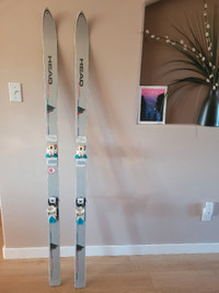 Down hill skis
