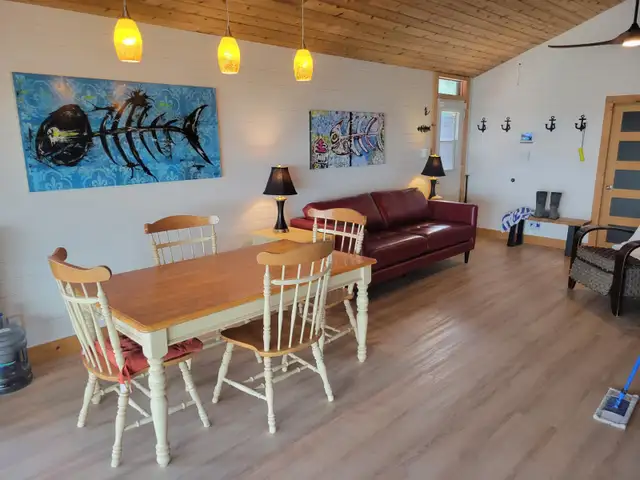 Lake St. Clair Waterfront Cottage for rent with Boat Docking in Ontario in Canada - Image 7