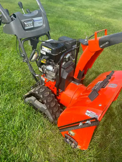 Husqvarna 1830EXLT Snowblower, View more