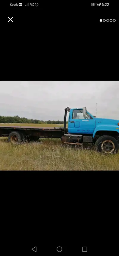 Build in 1990 366 V8 Engine Selling as is, no safety 16' flat deck Hooked up to a propane tank Engin...