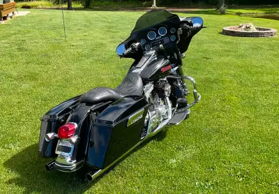 New S&S 107 big bore piston &cylinders S&S cams & Chain Barnett clutch plates & Basket hub screaming...