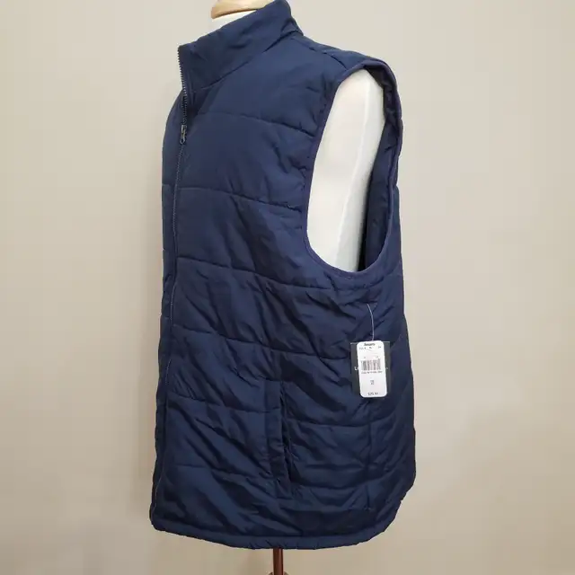 New Logan Hill Navy Blue Men’s XL Vest – Only $19 in Men's in Downtown-West End - Image 4