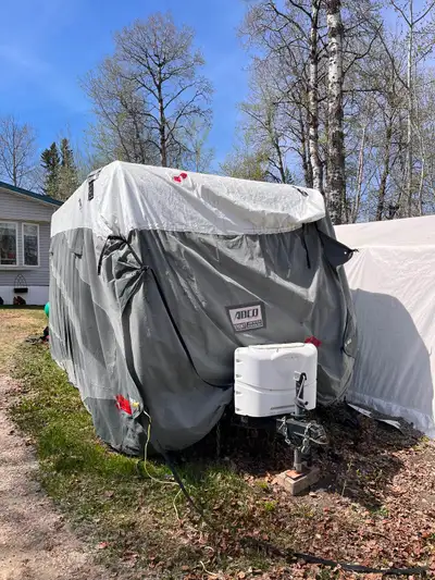If AD is up it is available!!! 2008 Fun Finder X Has AC, Furnace, large fridge. Freezer,Microwave,st...