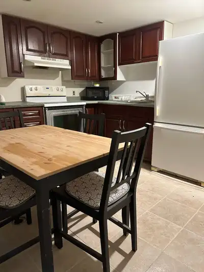Newly renovated room with shared bathroom and kitchen, private entrance, close to all amenities and...