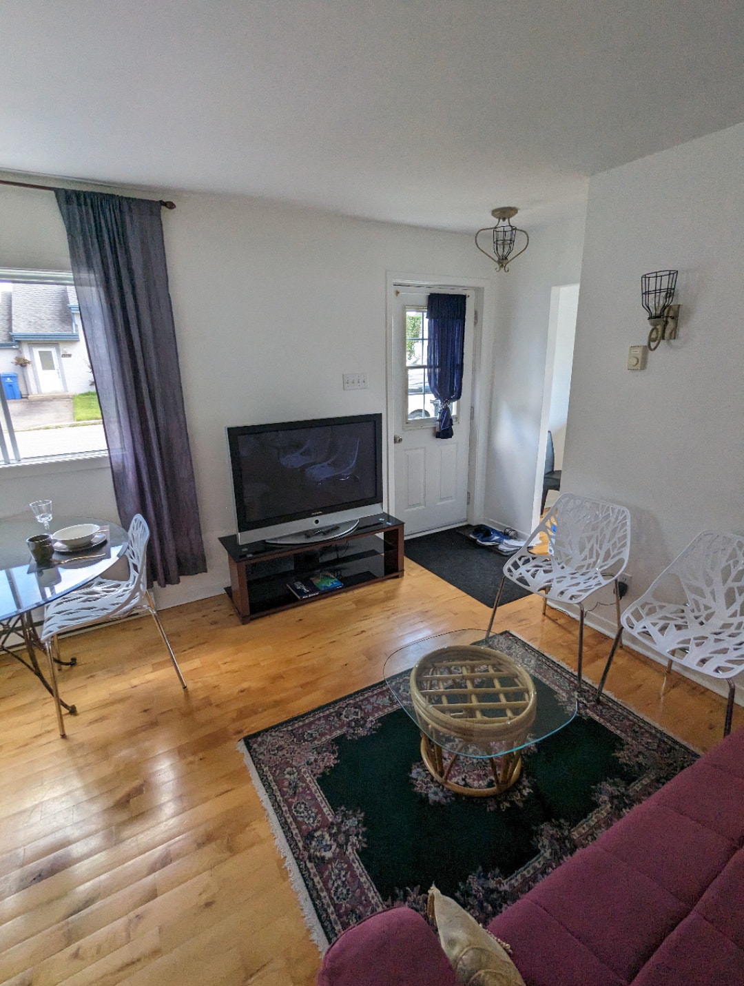 Duplex 3 1/2 à louer / Duplex 3 1/2 for rent — photo 2