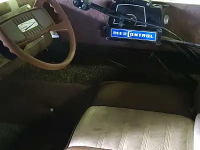 Thundercraft Titan SS Bowrider. Barn find project boat. Power trim, power tilt, 85hp Mercury. Bow co...