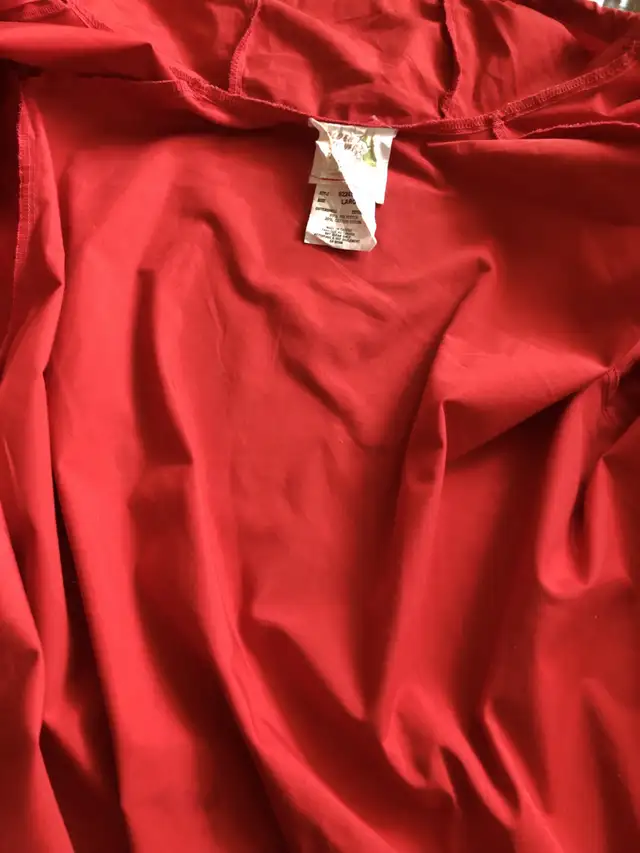 Vintage Red Outdoor Lightweight Jacket Poly Cotton Coat in Women's - Tops & Outerwear in Calgary - Image 9