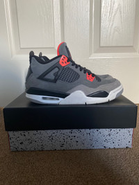 Jordan 4 Infrared - Size 7Y