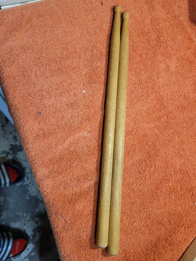 Vintage Vick Firth drum sticks  in Drums & Percussion in Windsor Region - Image 5