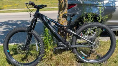 Yamaha E-Bike 27.5" small frame, View more