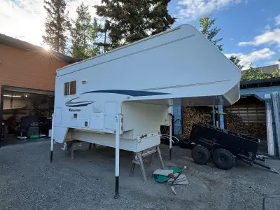 Excellent condition, everything works, no leaks, solar panel, fast gun tie downs