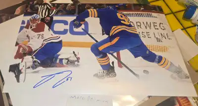 Josh Doan signed 8x12 photo Sabres Hockey / Photo 8x12 signée, View more