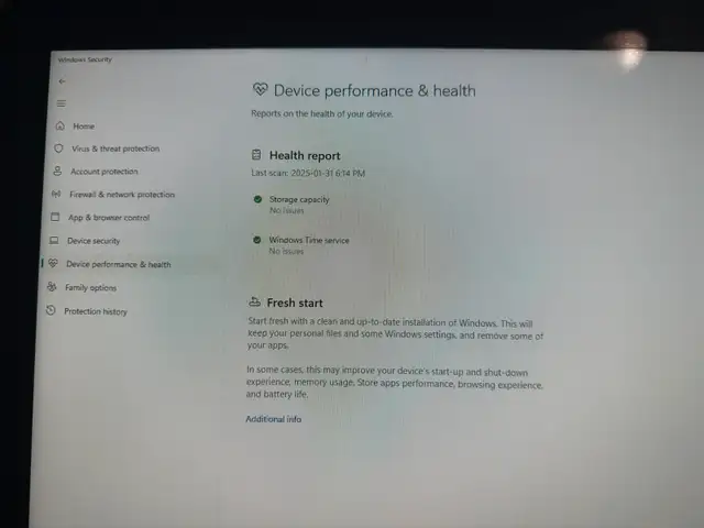 iMac 21.5-inch Late 2012 in Desktop Computers in Markham / York Region - Image 3