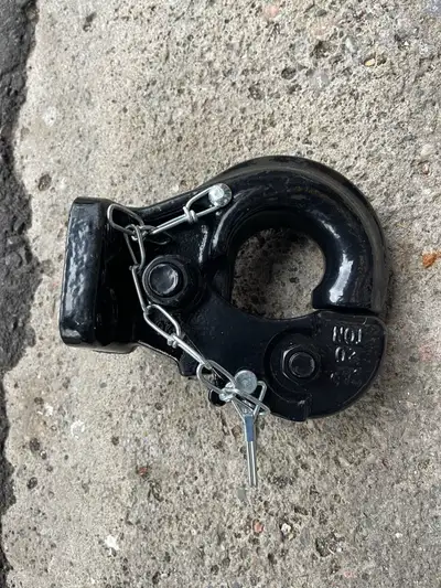 New unused-Pintle Hook; Bolt-On Mount; 30000 Pound Towing Capacity; 6000 Pound Vertical Capacity; 3-...