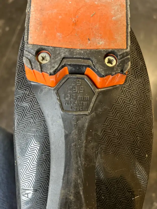 Atomic Hawk 110S ski boots64363357347203124