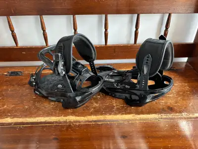 Solomon Large Snowboard Bindings, View more