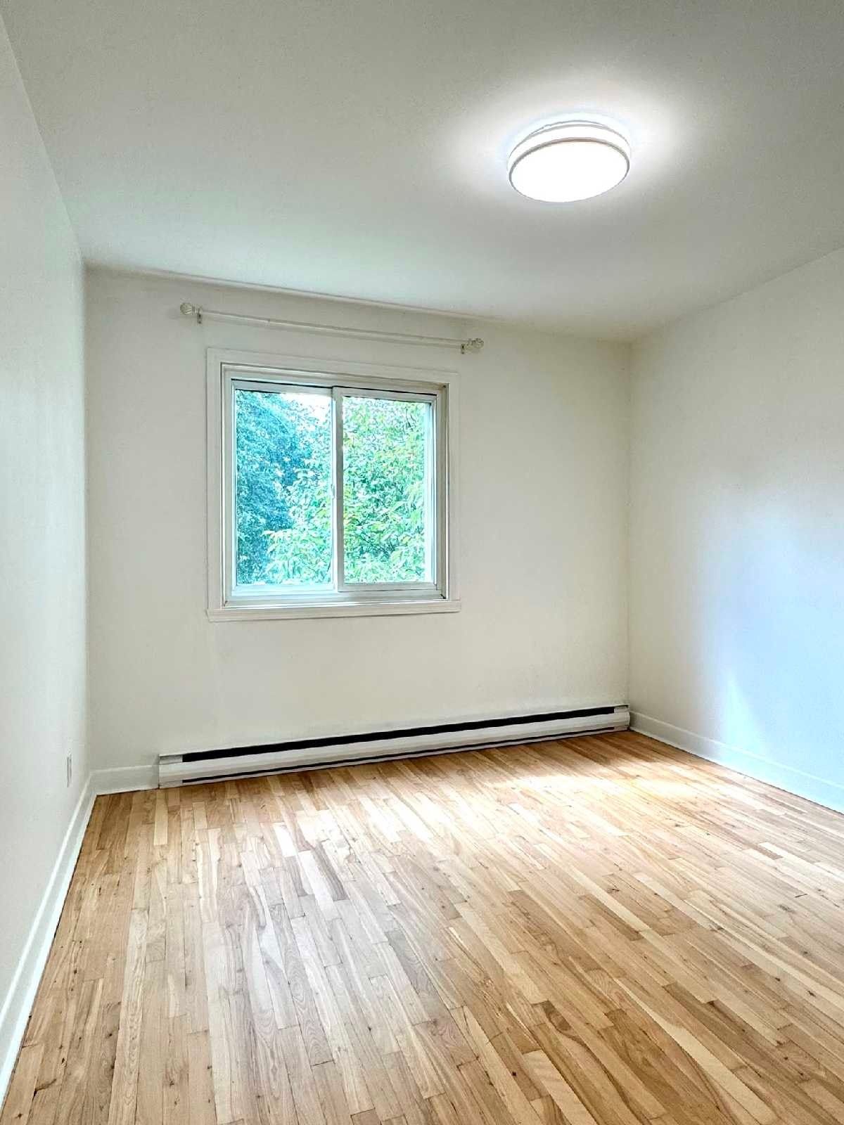 GRAND 5 ½ RÉNOVÉ | 3 CHAMBRES | VIEUX-LONGUEUIL — photo 3