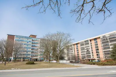 2 bedroom condo in a quiet building. Walking distance to Waterloo park, university, grocery store, u...