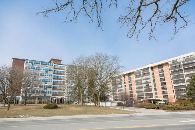 $2050 Spacious 2 bedroom condo in central Waterloo for rent. in Long Term Rentals in Kitchener / Waterloo - Image 2