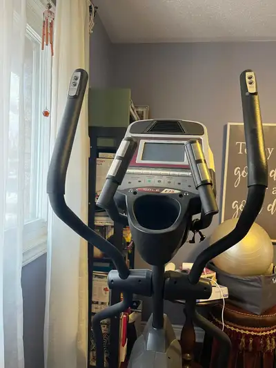 Sole E35 elliptical trainer in good working condition (older model). Very solid, gym-quality machine...