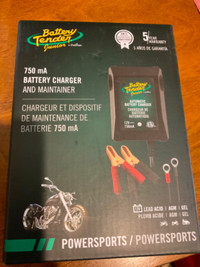 Battery Tender trickle charger maintainer. New