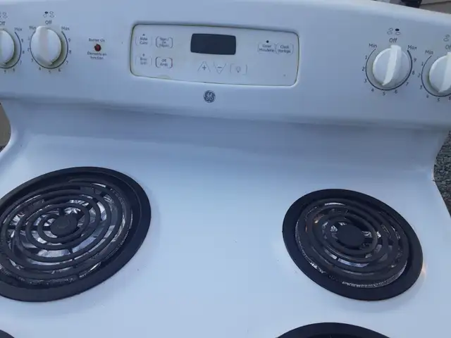 ✅ 30" White Stove G.E Oven Range Coil Top Electric can deliver