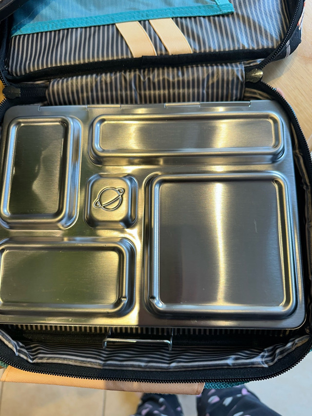 Stainless Steel Lunch box with bag in Other in Oakville / Halton Region - Image 3