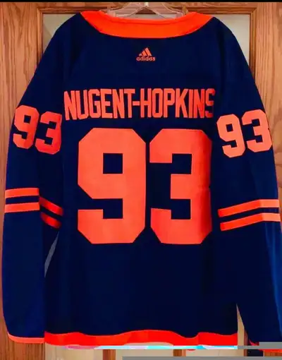 Edmonton Oilers Jersey. Ryan Nugent Hopkins. Brand New. men’s size Large $225 firm Located in NE Cal...