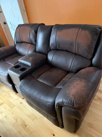 Ensemble sofas en cuir Elran, View more