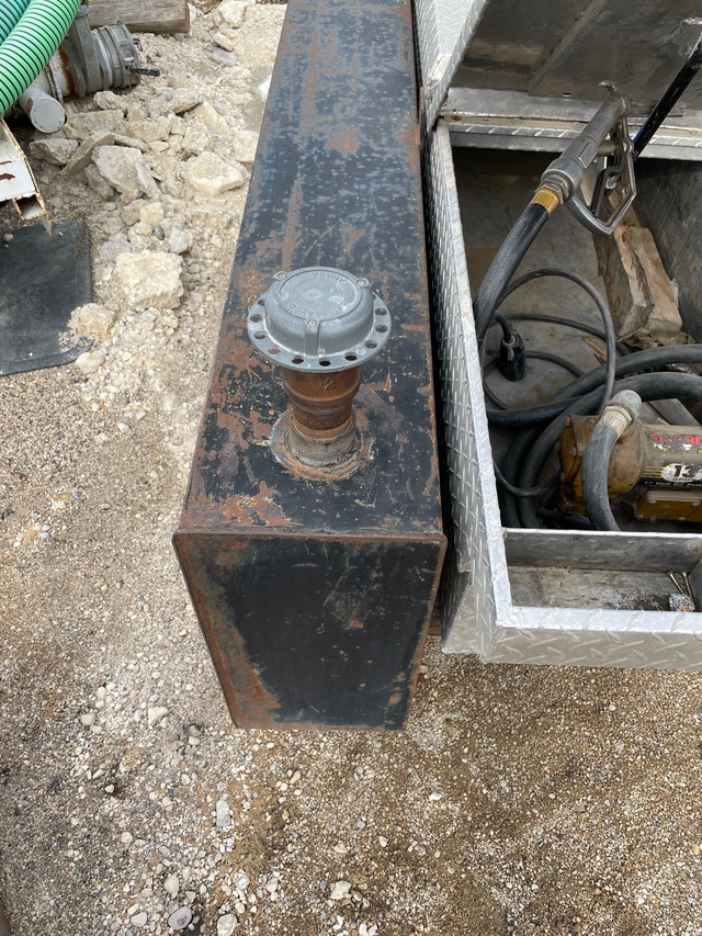 Slip tank /toolbox in Other Business & Industrial in Winnipeg - Image 3