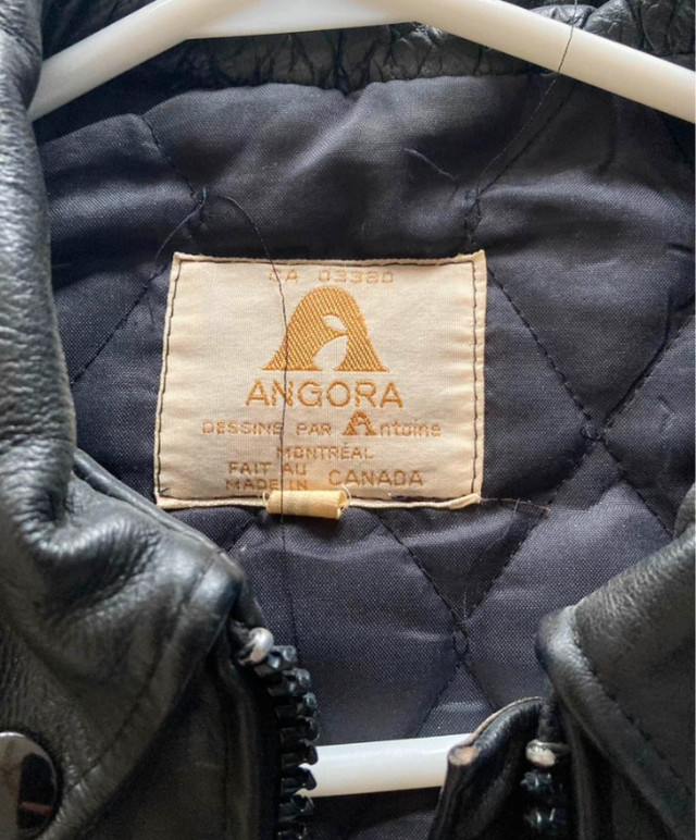 Manteau de moto en cuir de marque Angora. Gr.: Xs/S. in Women's - Tops & Outerwear in Saguenay - Image 3