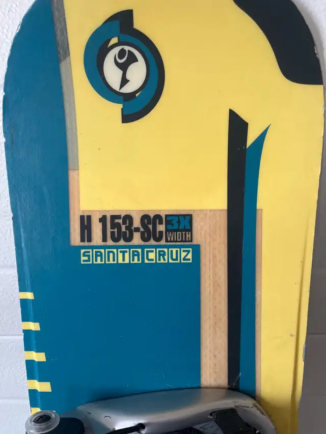 153cm snowboard in Snowboard in Grande Prairie - Image 3
